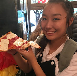 Meet your Posher, Natalie naim